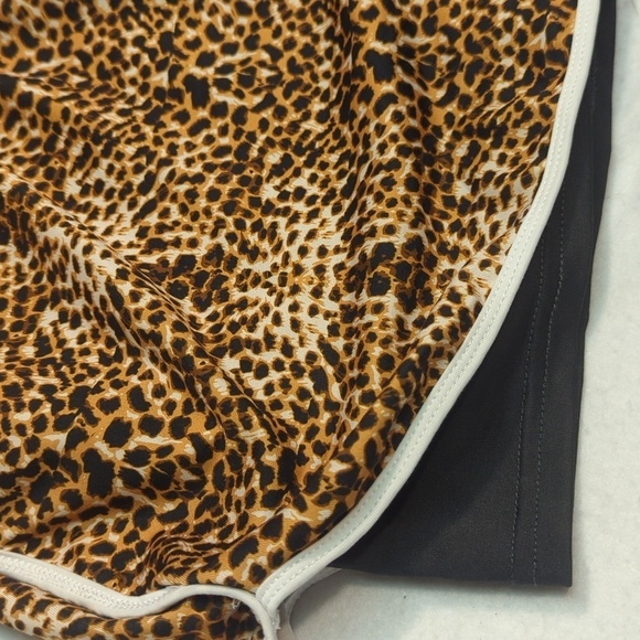 Dual layer animal/cheetah print shorts - Picture 2 of 4